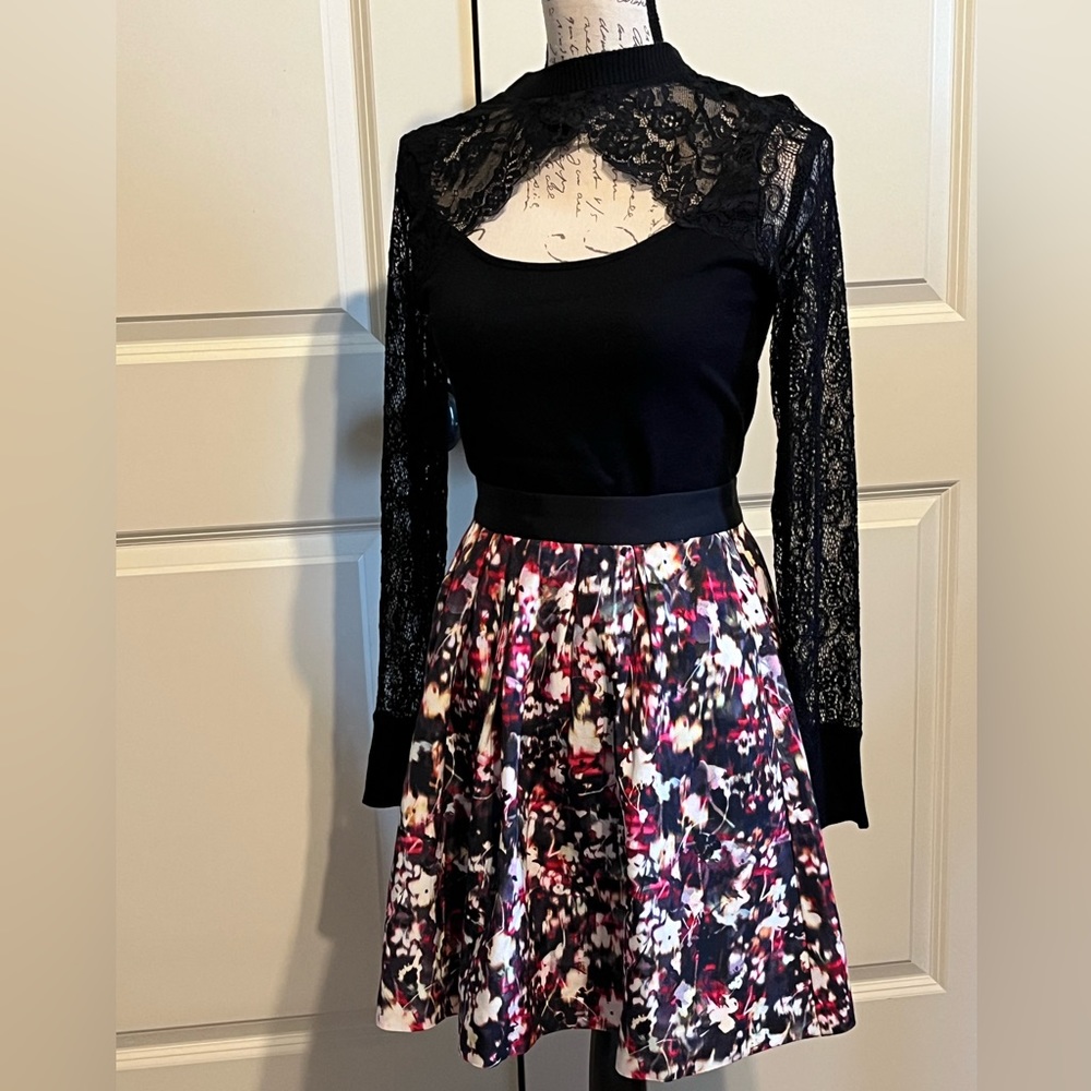 French Connection Pink Floral Skirt Sz 4